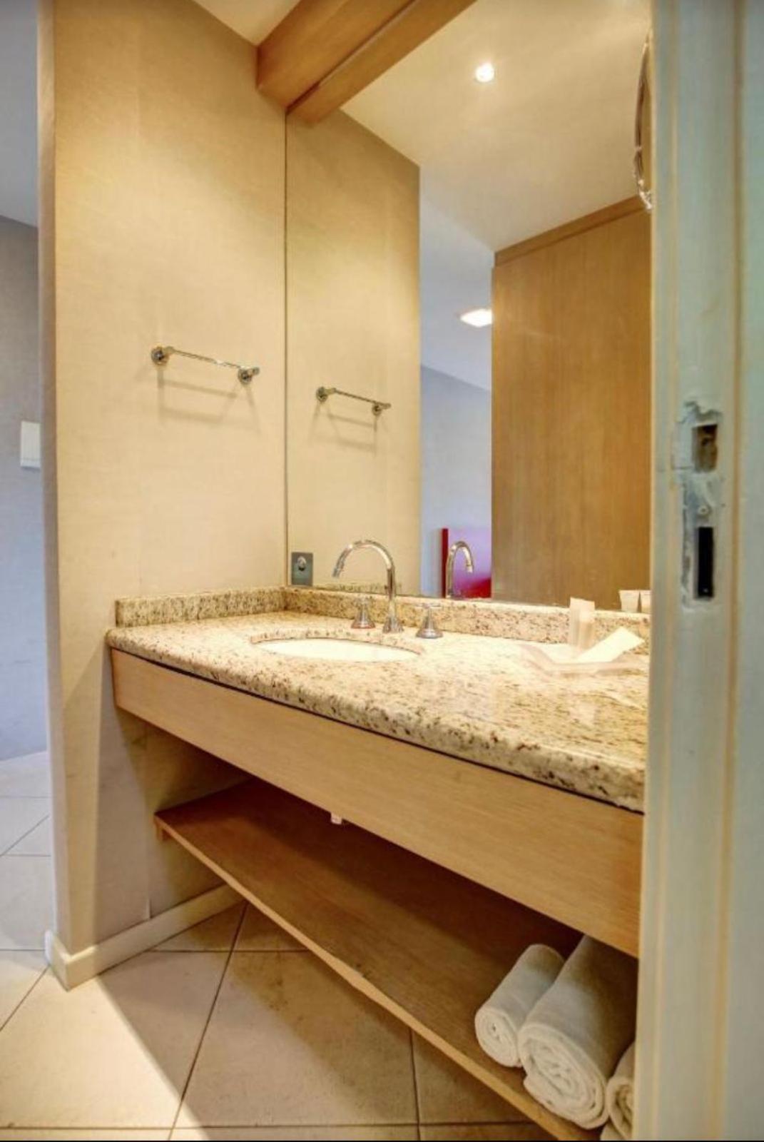 Confort Suite Autonoma Quality Rio Centro Hotel *
